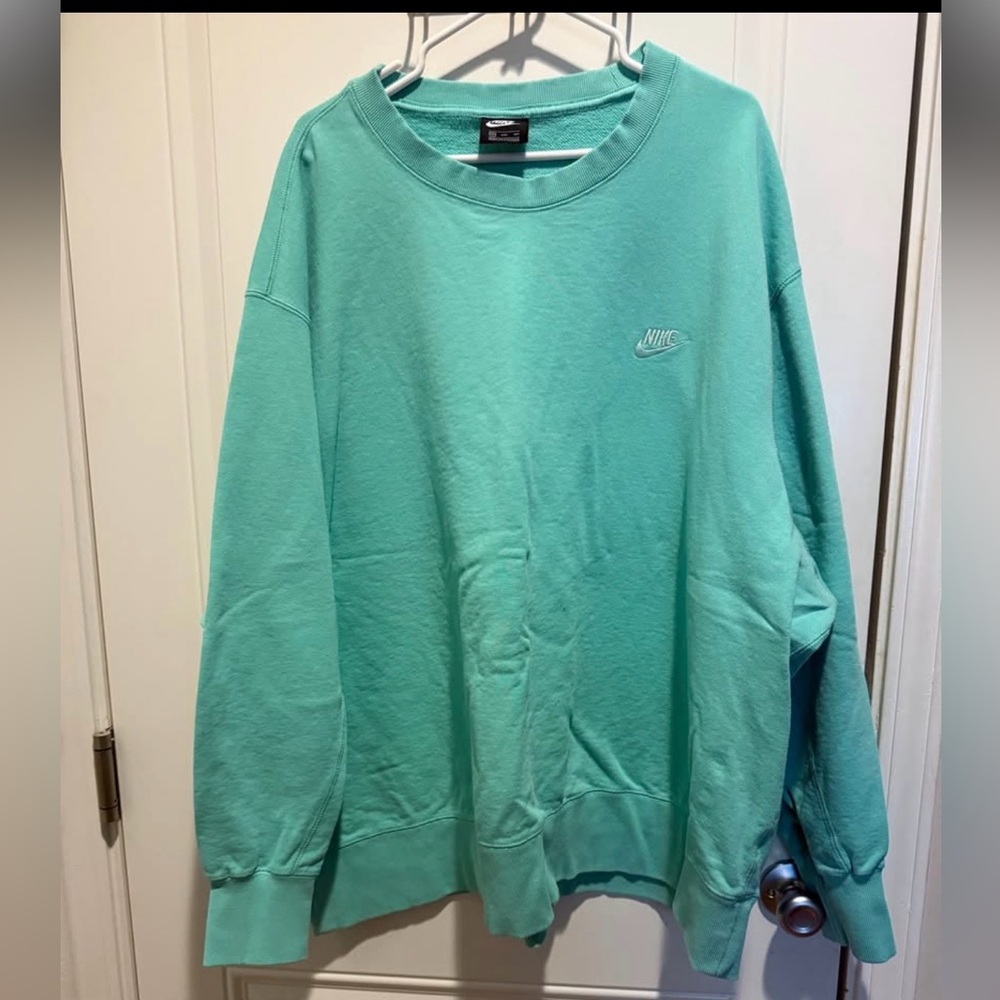 Nike Women’s Teal Crewneck Sweater